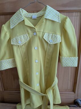 Vintage Yellow Button-Front Dress with Contrast Trim
